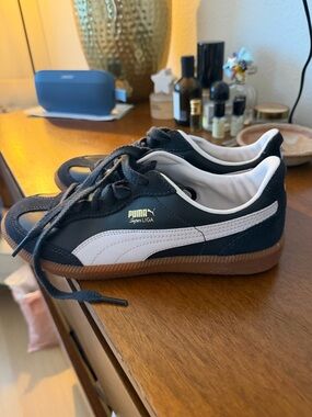 NEW Black Puma Super Liga